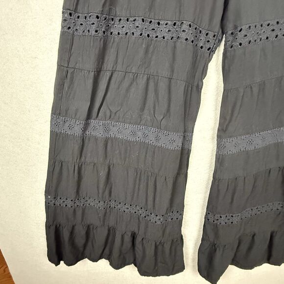 Baik Baik Honolulu Sz S/M Black Rayon Fold Over Tiered Wide Leg Eyelet Pants - Picture 2 of 6